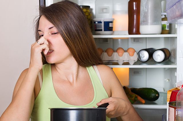 How to eliminate odor from your kitchen sink