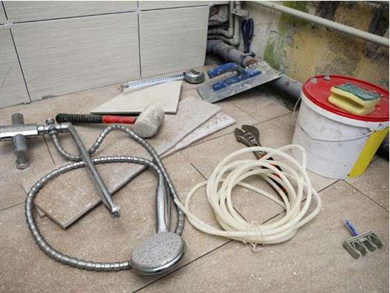 Additional accessories and materials.