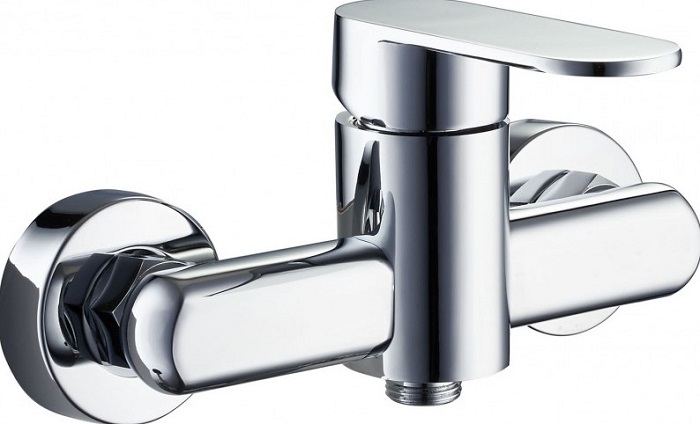 Thermostatic or with two valves.