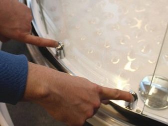 We assemble the pallet.