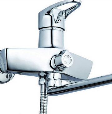 With built-in plug switch.