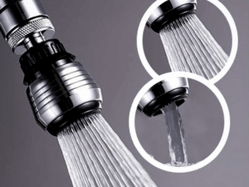 Water flow with and without an aerator.