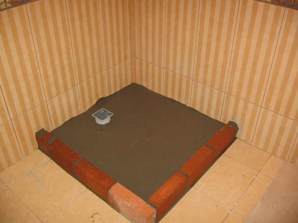 Waterproofing the pallet.