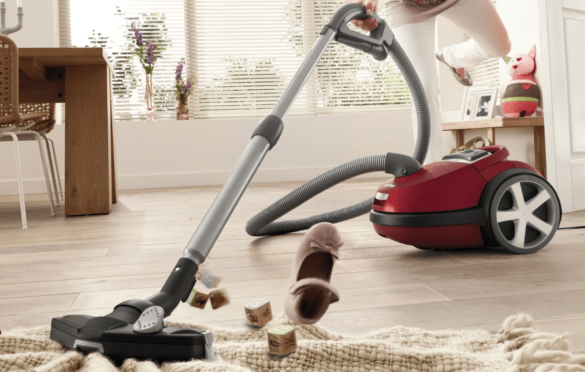 What time can you vacuum clean your apartment?