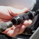 How does an impact screwdriver work?