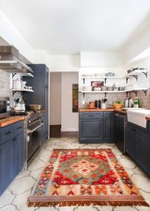 How to choose a carpet for the kitchen