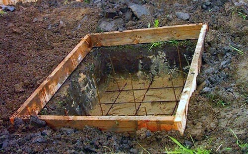 Construction of the foundation.