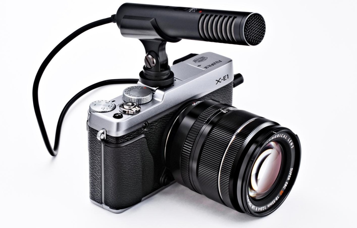 camera with microphone