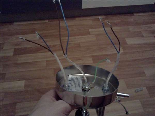 Chandelier with three arms