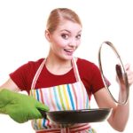 How to choose the right lid for a frying pan