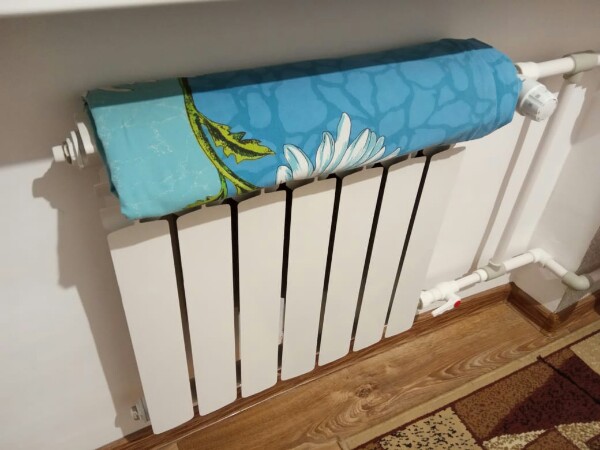 sheet on top of the radiator
