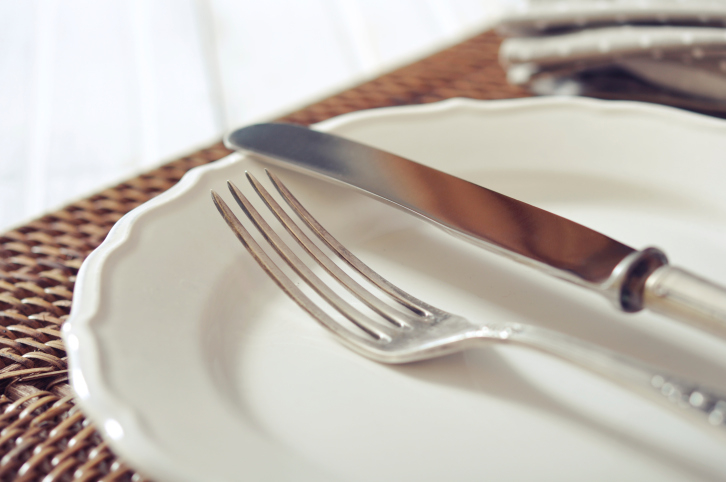 where to put the cutlery