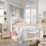 children's room in shabby chic style