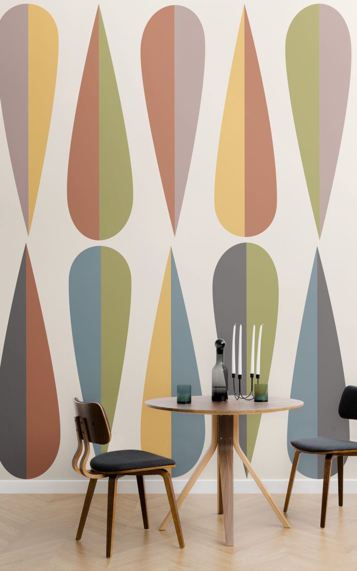 vintage wallpaper in the interior