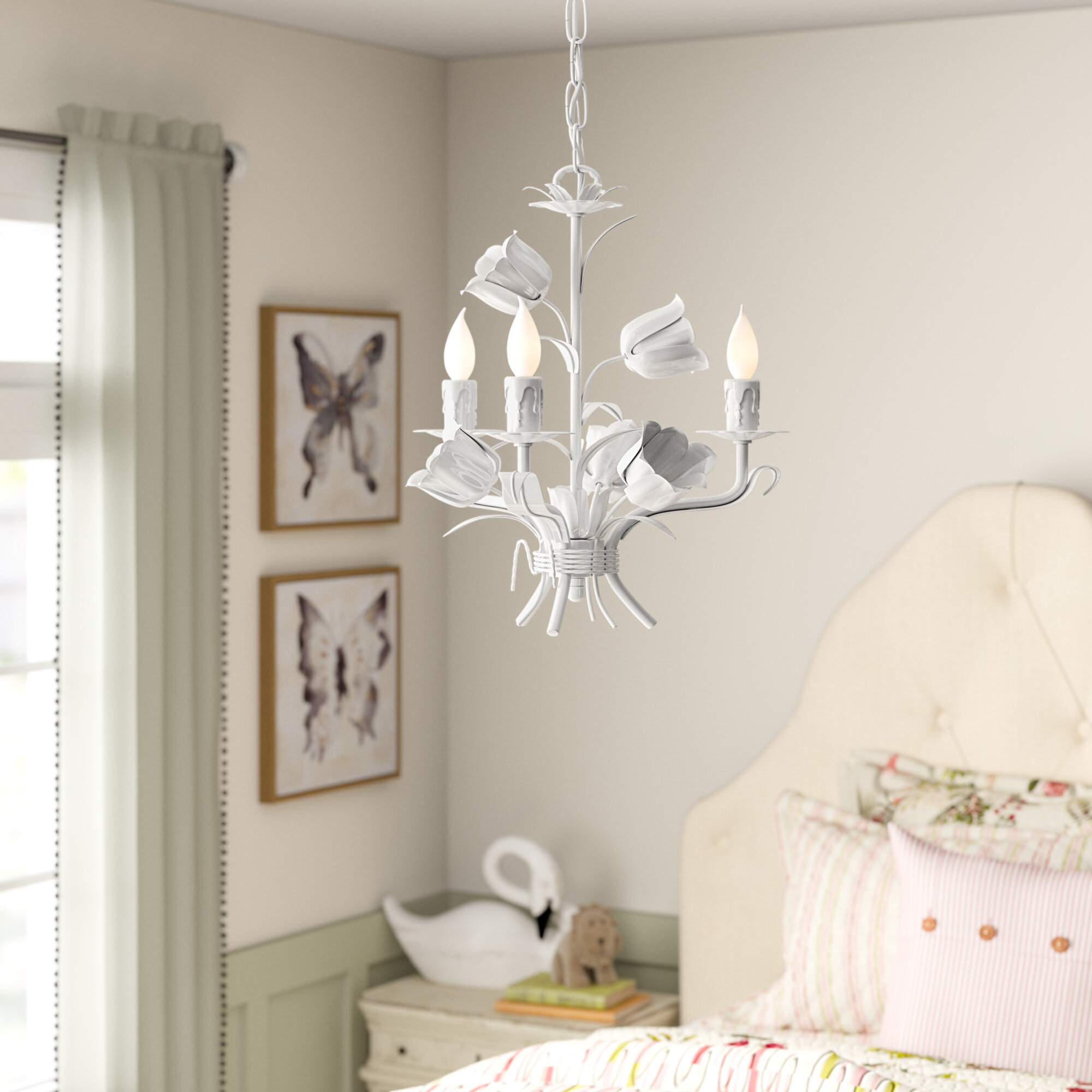 lighting and decor in shabby chic style