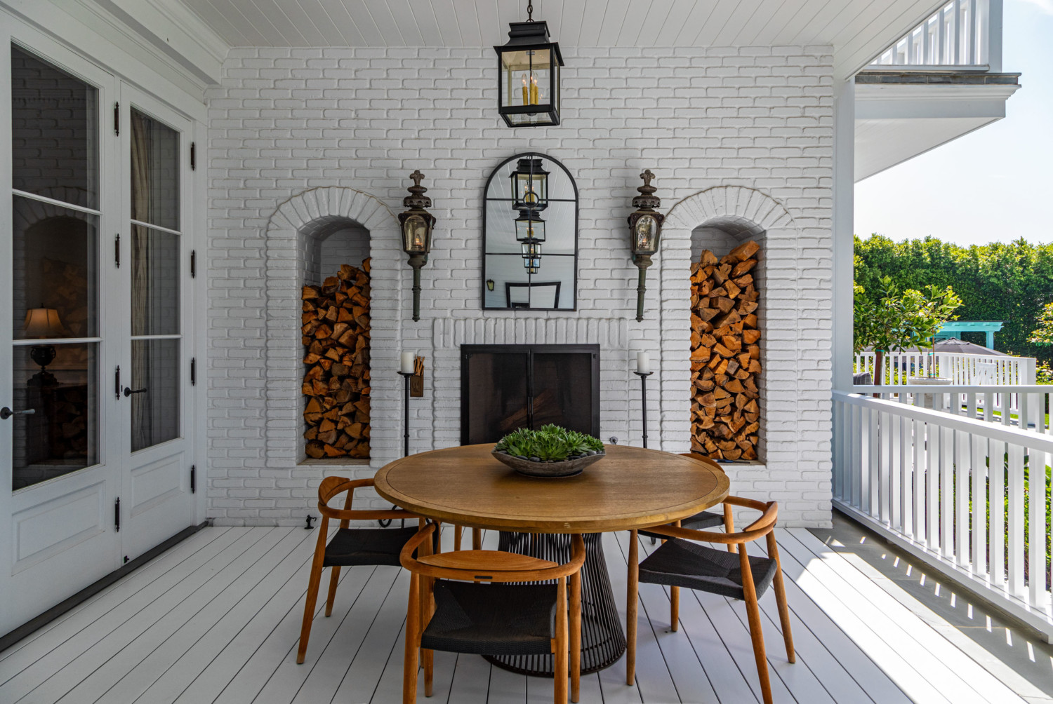 Scandinavian style dining table 3