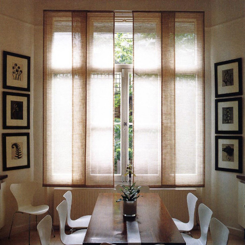 Japanese panels in the kitchen in a minimalist style