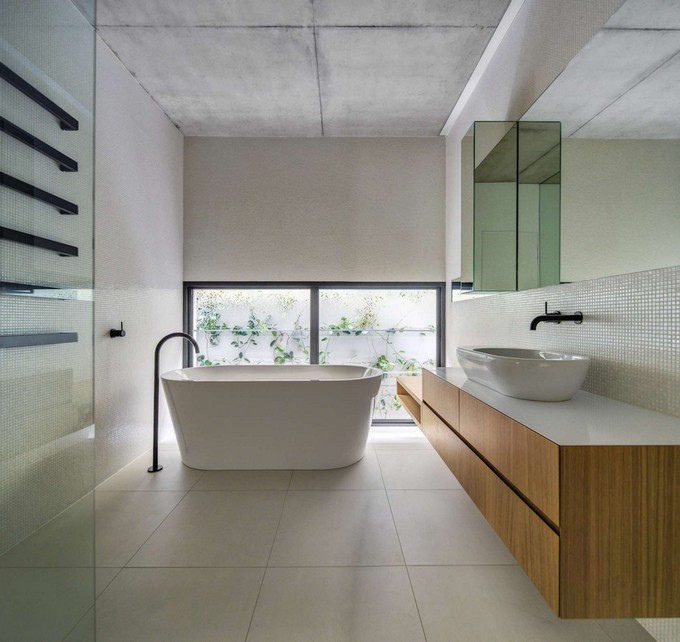 minimalist bathroom