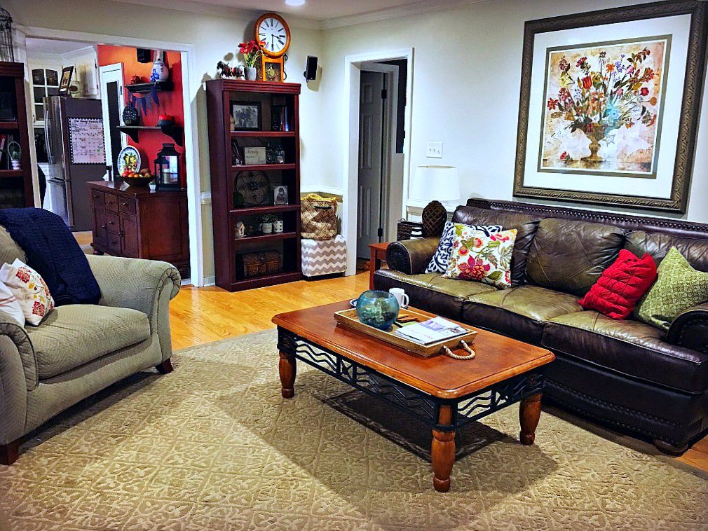 living room in eclectic style