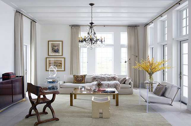 living room in eclectic style