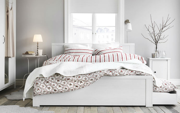 Scandinavian style bedroom