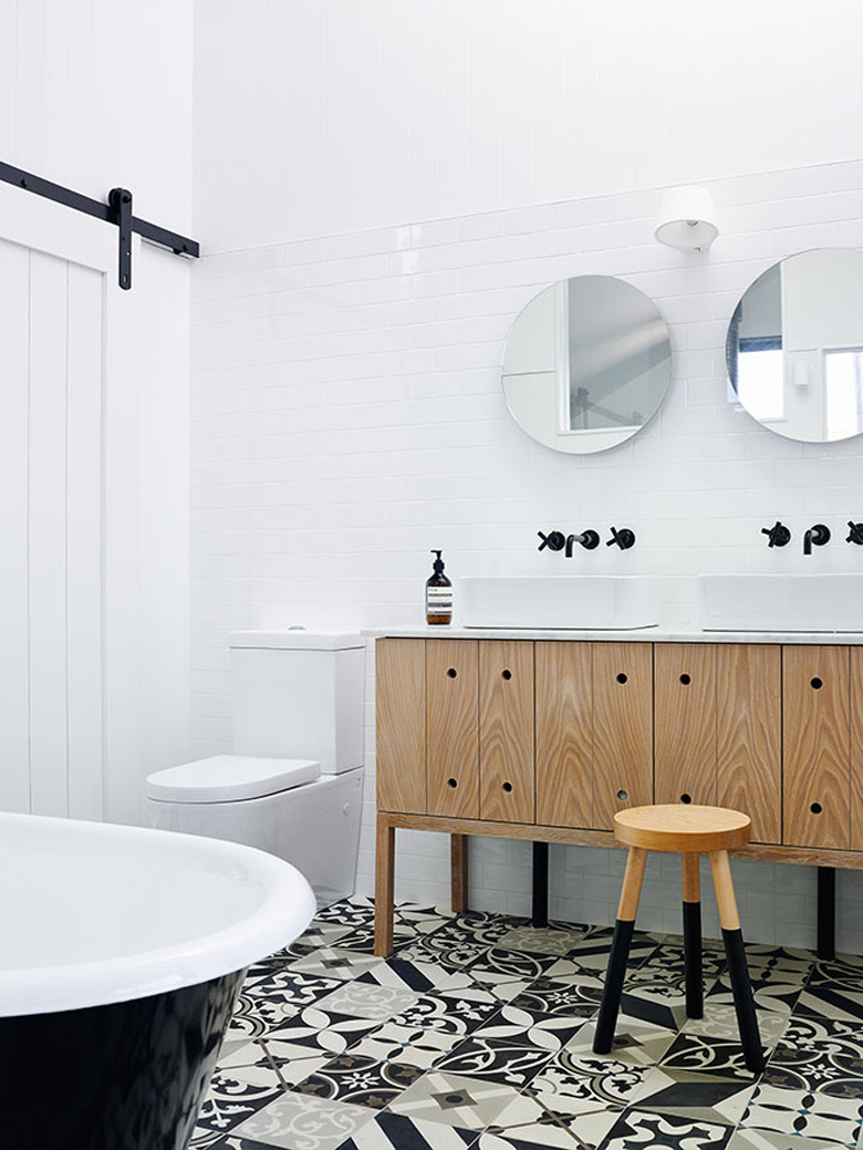 scandinavian style bathroom