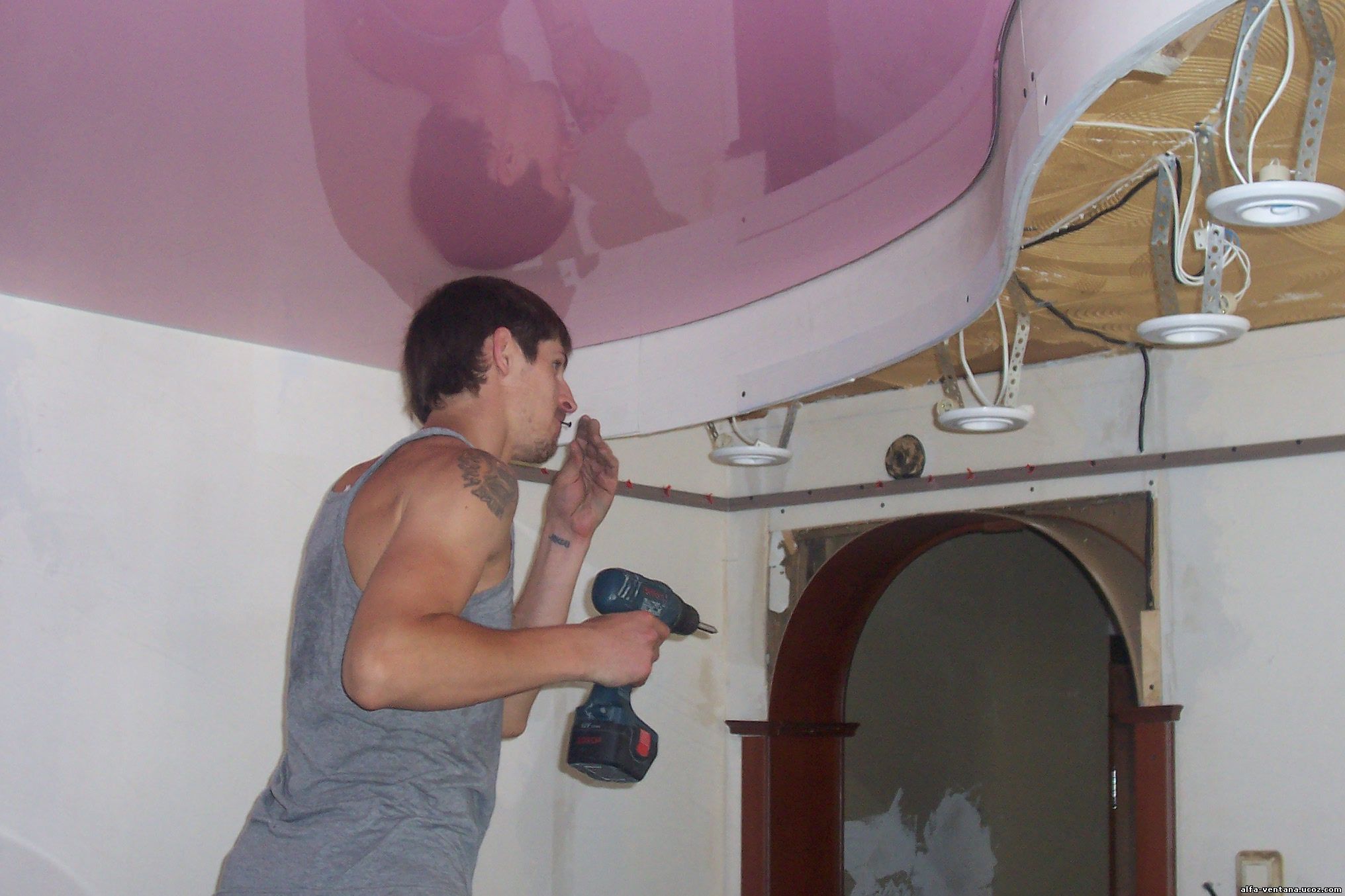 installation of stretch ceiling