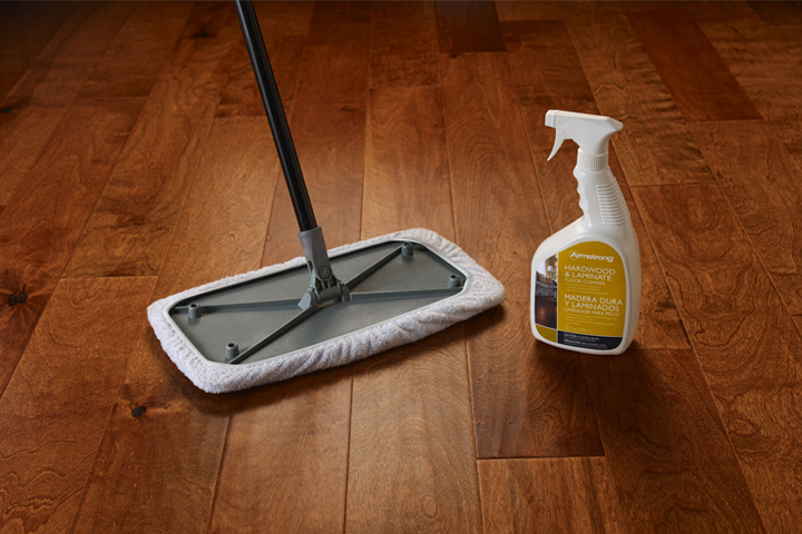 Cleaning laminate