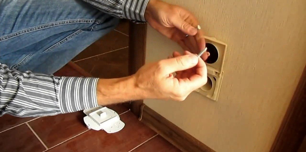 sockets for vacuum cleaner in the kitchen