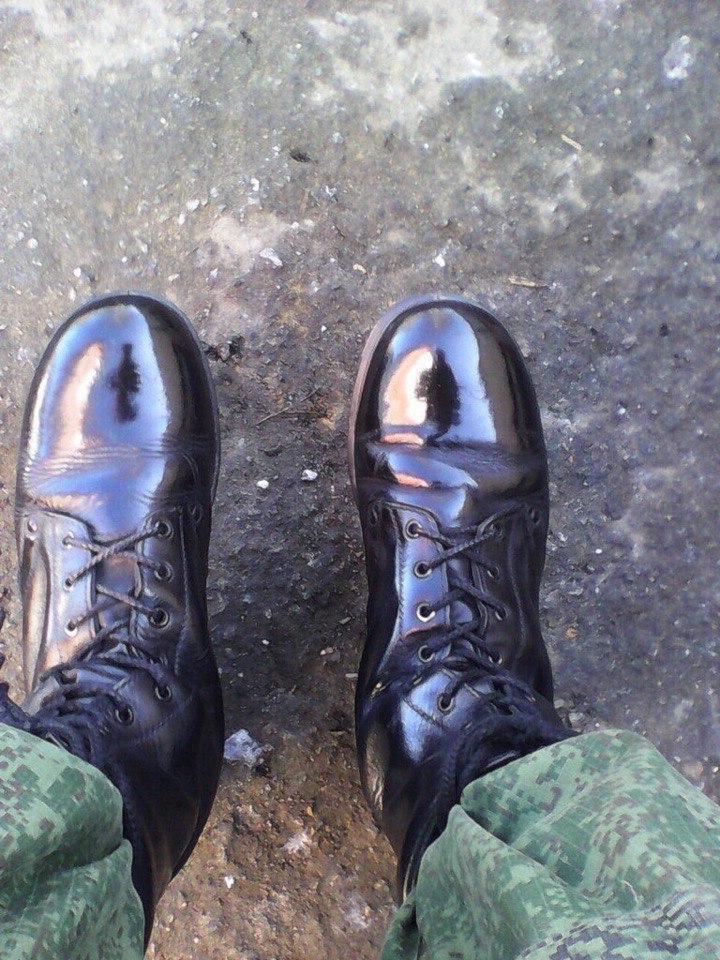 cleaning shoes with a screwdriver