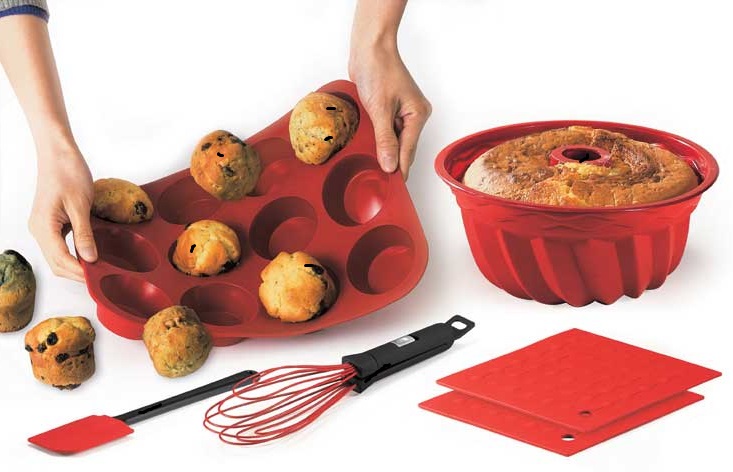 grease the silicone mold