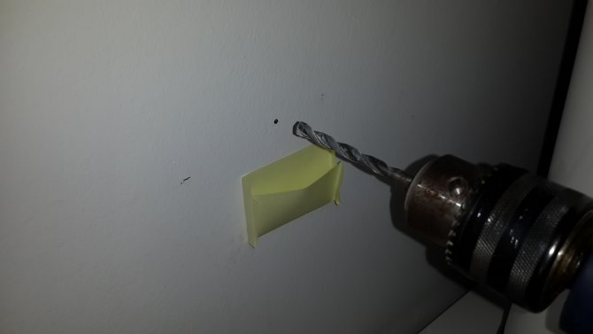 The Best Ways to Drill Holes and Avoid Dust