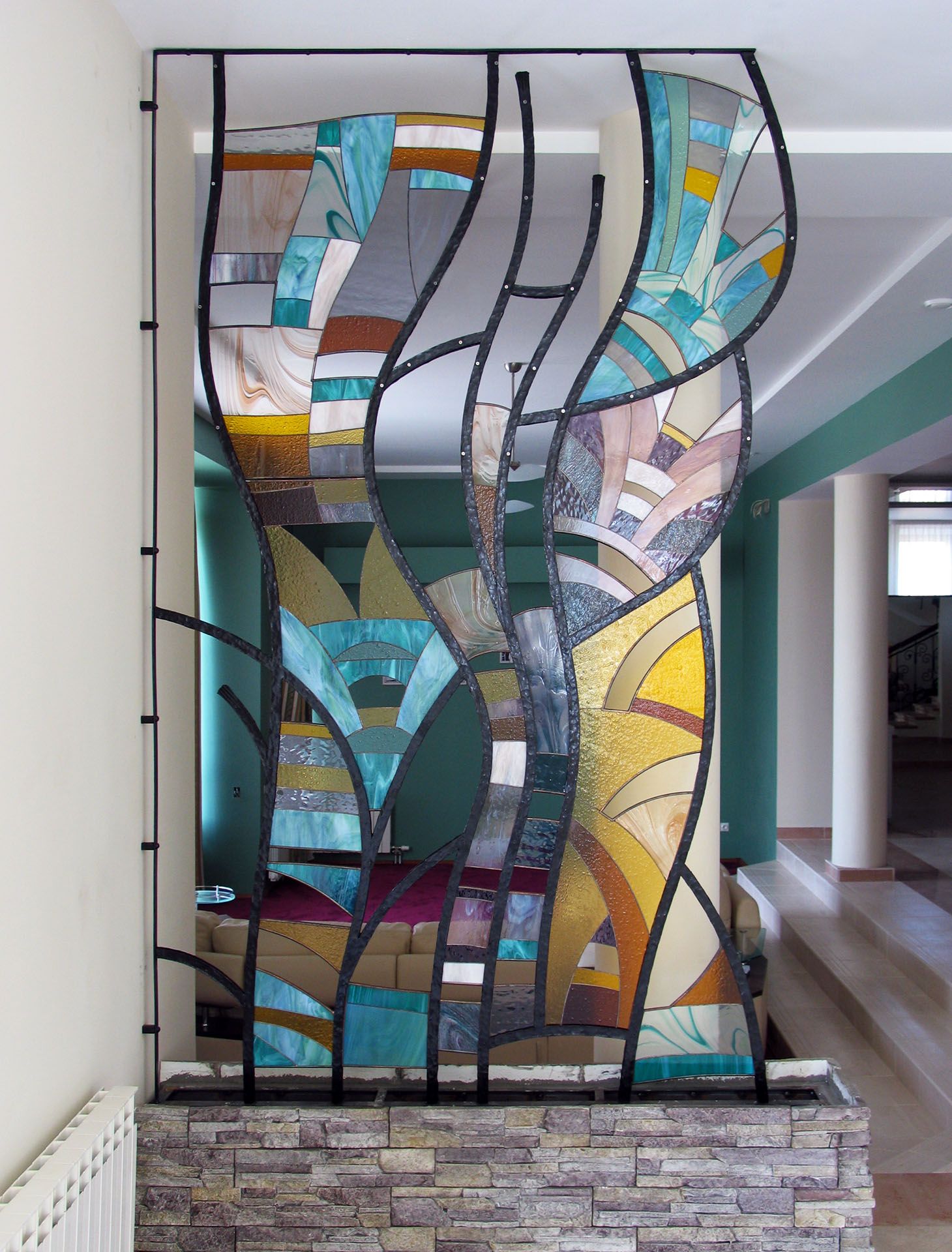 Stained glass partition as the best way of zoning
