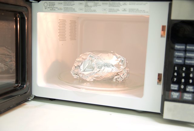 foil in the microwave