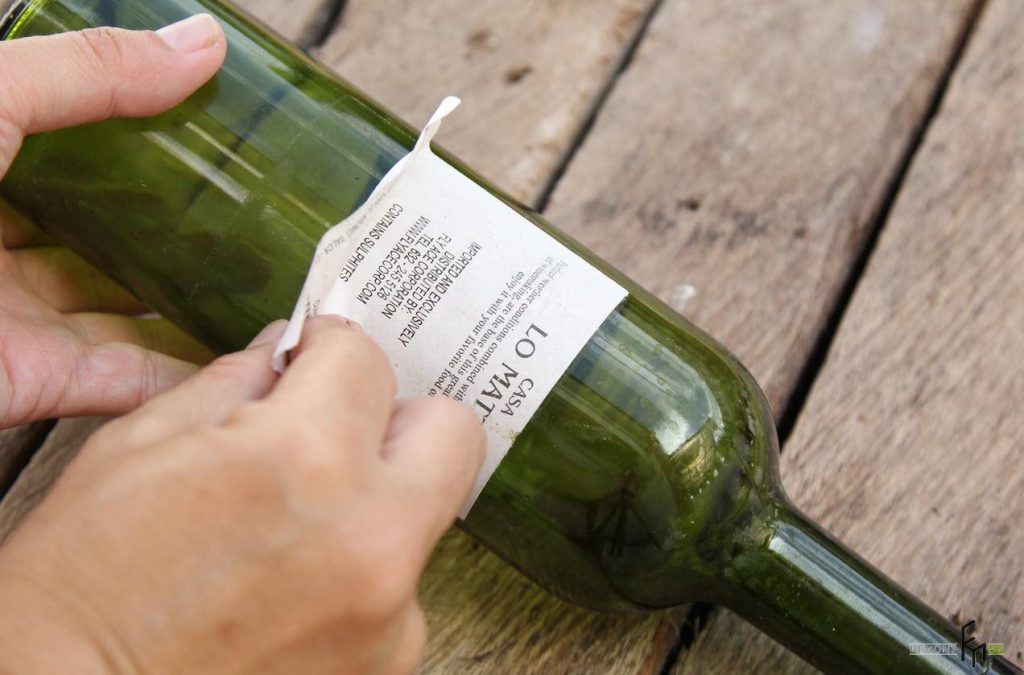 how to remove a label from a bottle