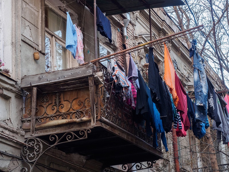 Why you can’t dry clothes on the balcony