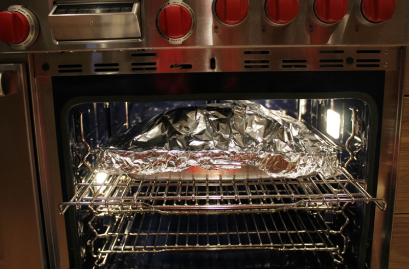 how to bake in foil in an electric oven