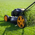 safety precautions when working with a lawn mower