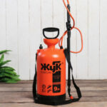 how does a pump sprayer work?