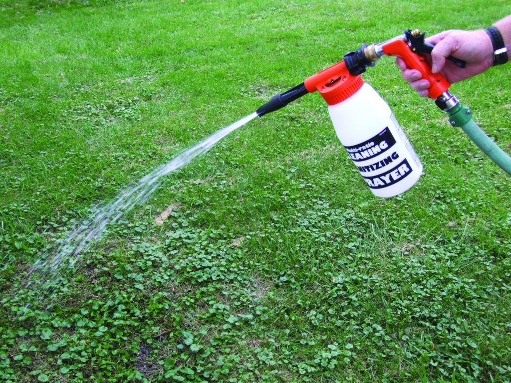 how to rinse a sprayer after using herbicide