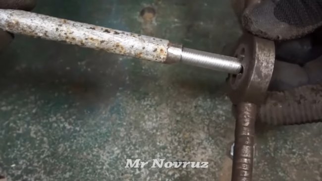 The thread is being cut.