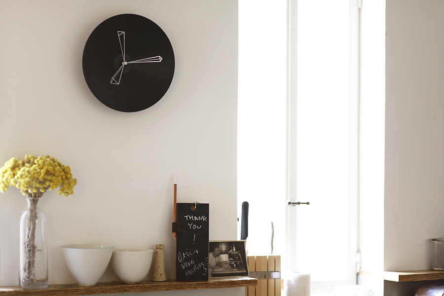 Perspective_Series_ekstraordinarnie_nastennie_chasi_v_minimalisticheskom_stile_ot_Studio_Ve_14