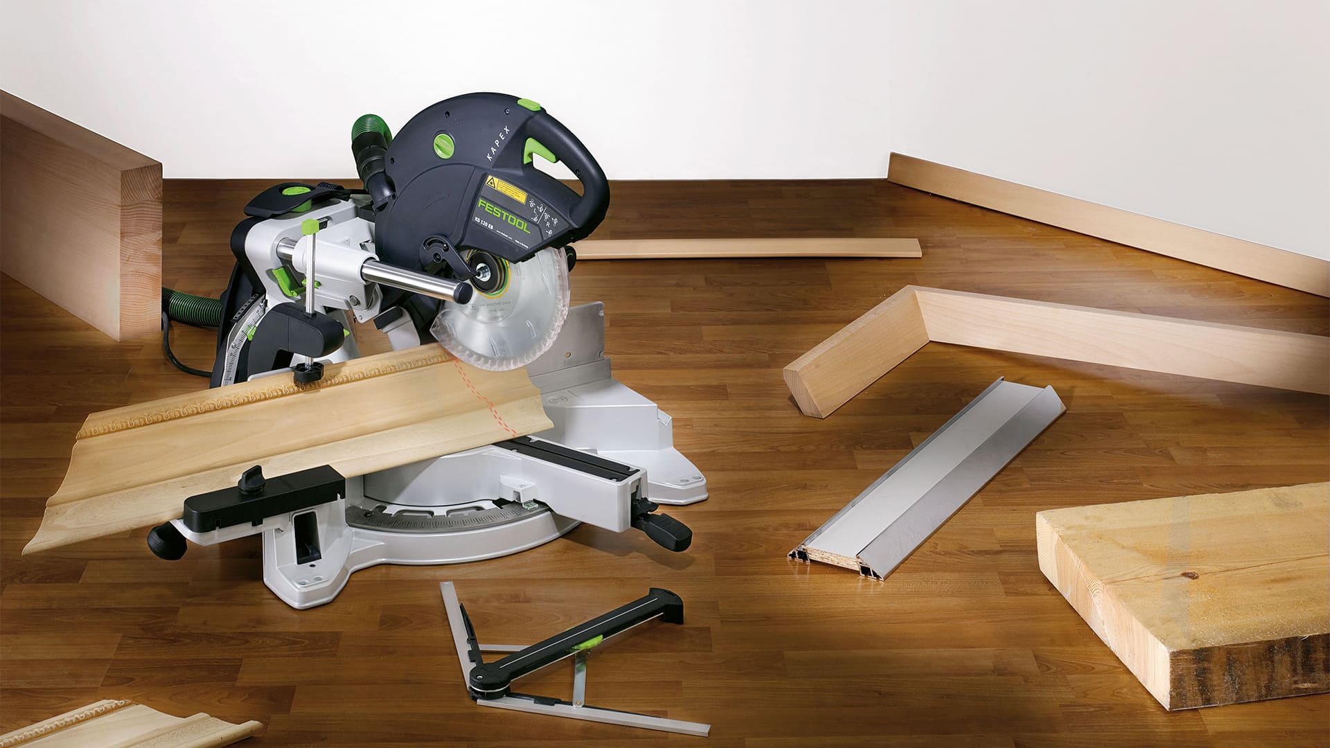 choosing a miter saw