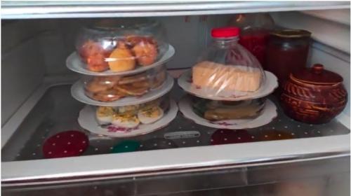 Store in the refrigerator with a plastic bottle