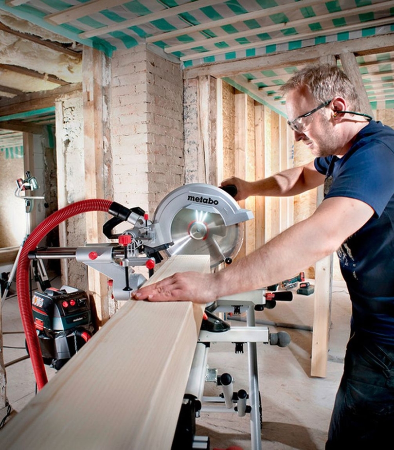 Setting up a miter saw