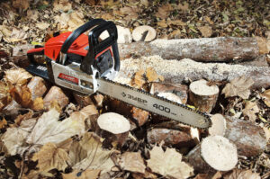 how to break in a chainsaw