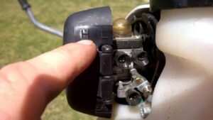 how-to-adjust-a-petrol-mower