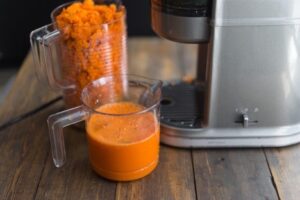 Carrot juicer