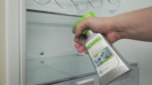 How to clean a new refrigerator