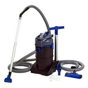 Pool vacuum cleaner